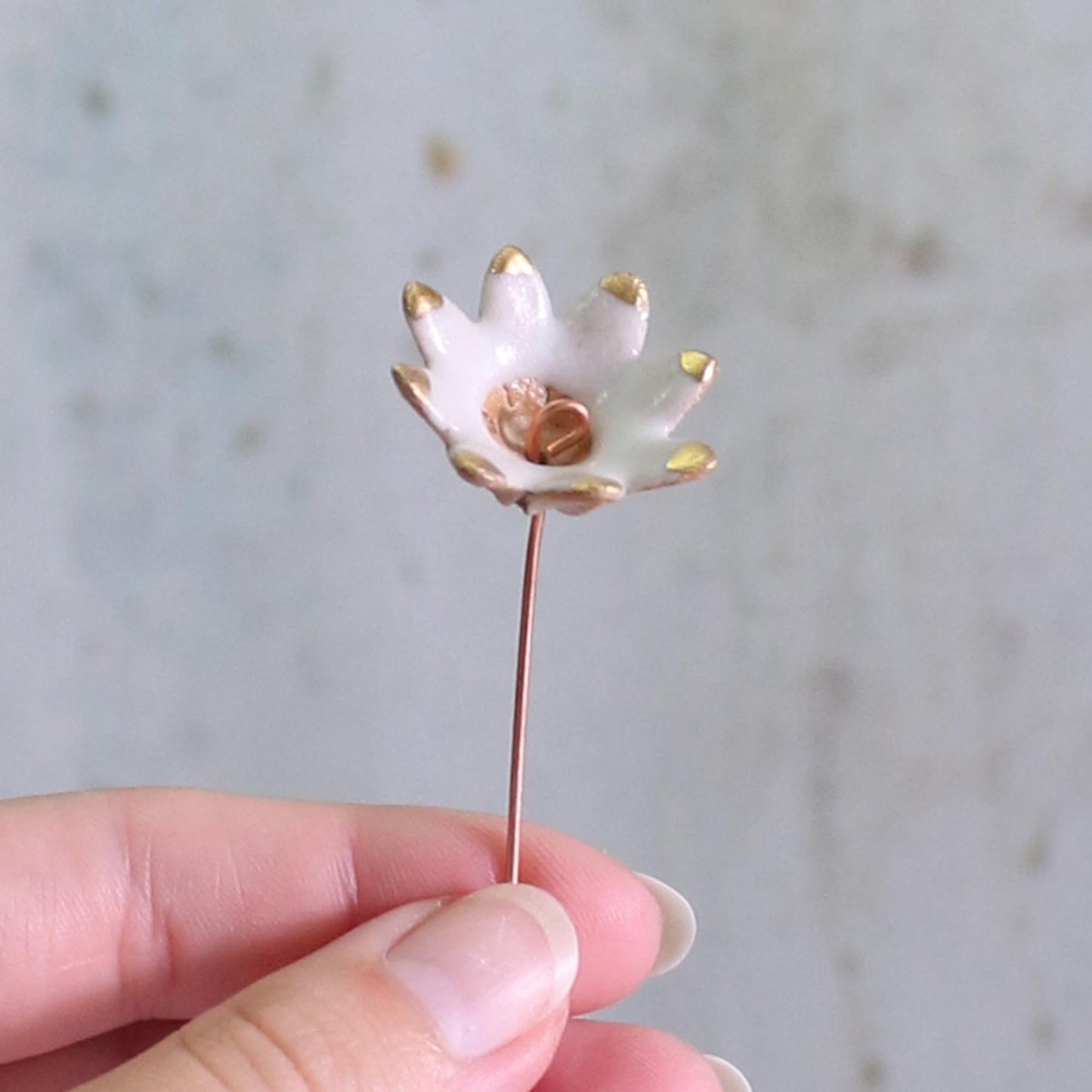 Gold Detail Ceramic Flower Stems