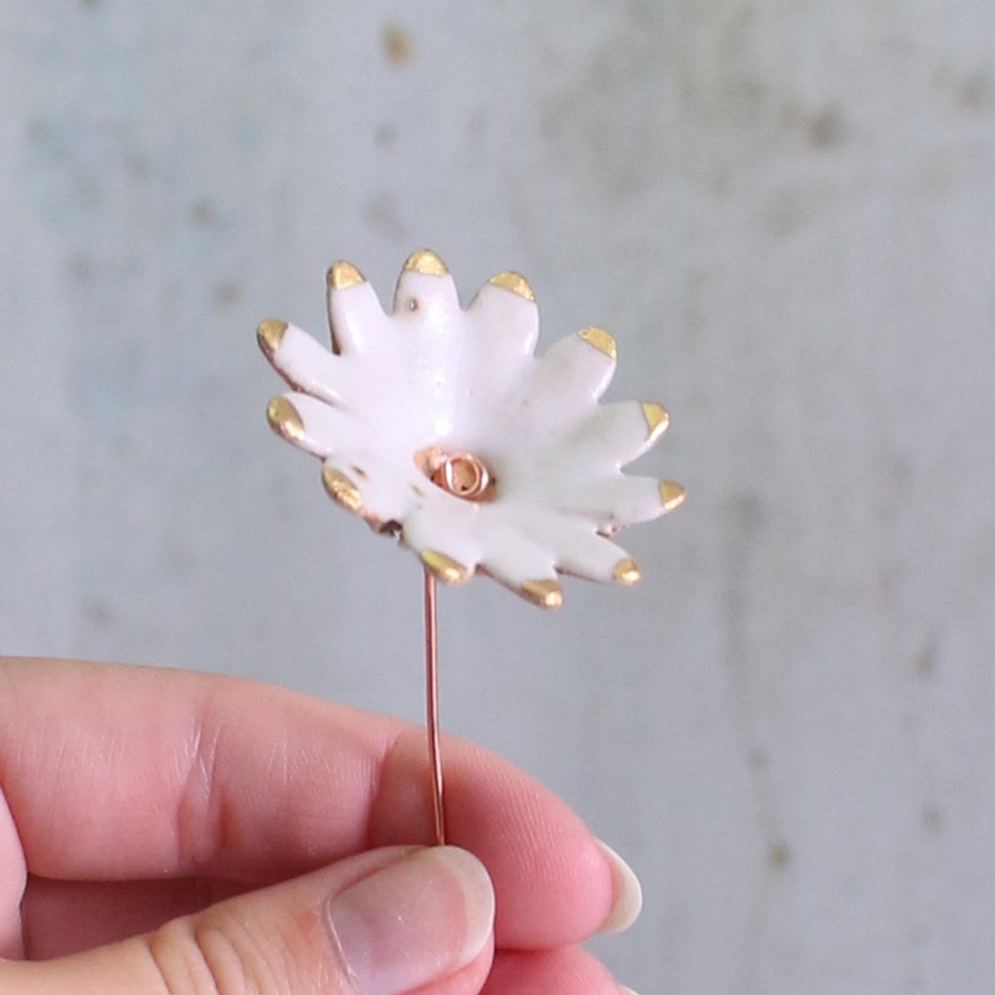 Gold Detail Ceramic Flower Stems